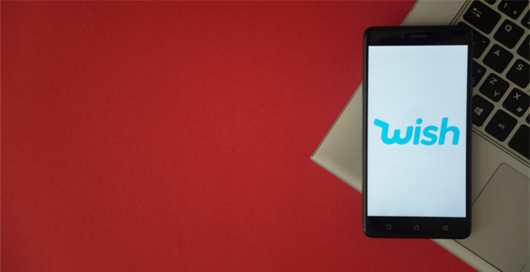 Real-time chat translation software